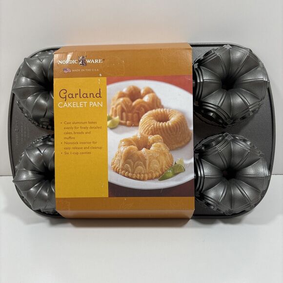 Nordic Ware Garland Cakelet Pan Heavy Cast Aluminum Non Stick Bakeware Beautiful - Picture 1 of 6